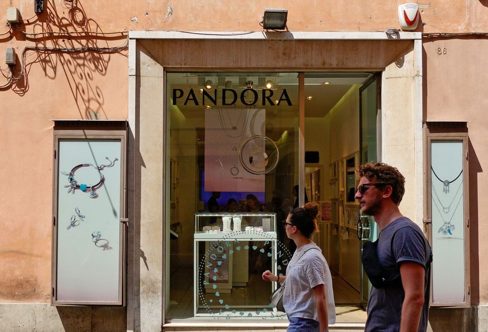Một cửa hàng của Pandora ở Rome, Italy, vào ngày 7/8/2018