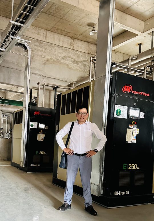Chuyên gia hệ thống máy nén khí Ingersoll Rand (USA) lắp đặt máy nén khí tại KCN Bắc Ninh